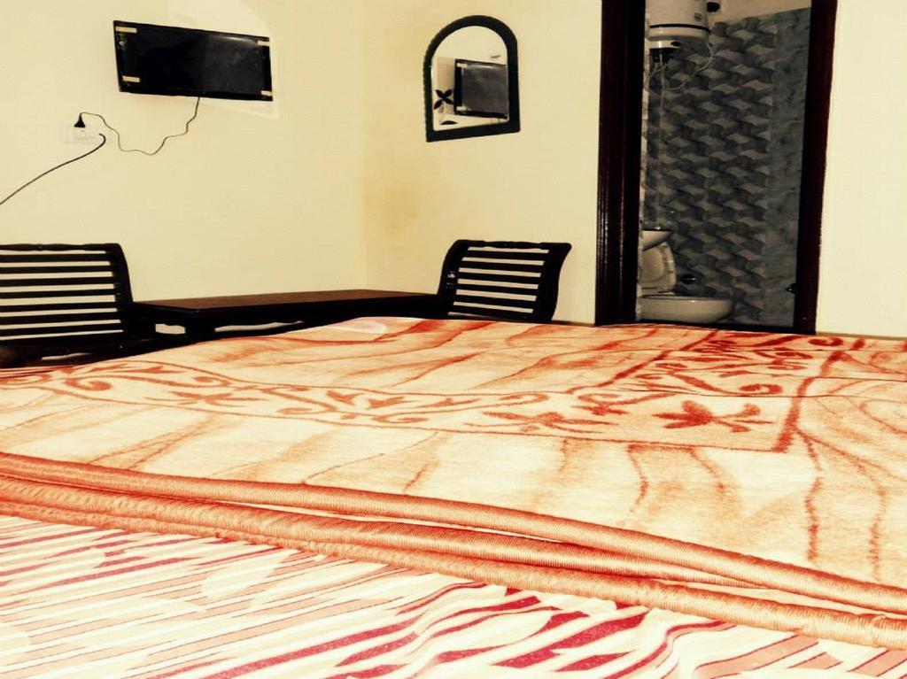 Asha Guest House Amritsar Room photo